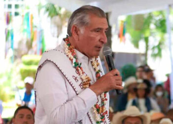 Adán Augusto critica a Vicente Fox por comentario sobre los programas sociales