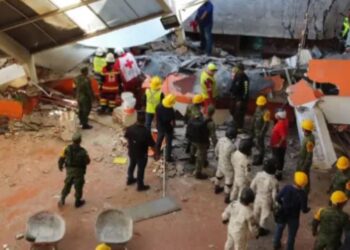 El techo de una escuela colapsa en Ciudad Victoria, Tamaulipas; rescatan a 3 personas