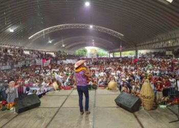 ‘Corcholatas’ de Morena salvan freno a sus campañas en el INE