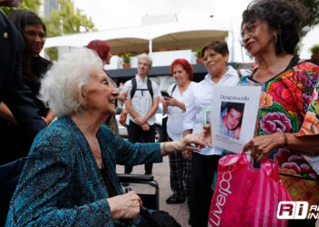 Cuestiona Xóchitl Gálvez a AMLO por recibir a madres buscadoras de Argentina, pero no de México