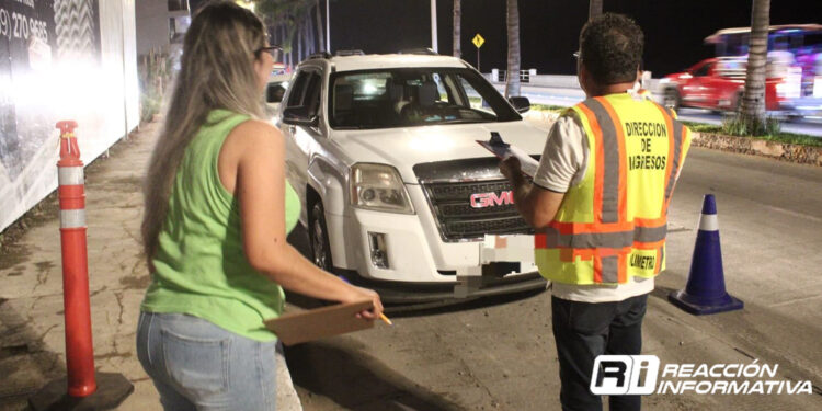 Juez cívico sanciona a 40 personas por conducir con aliento alcohólico, cuatro mas fueron llevados al área de celdas