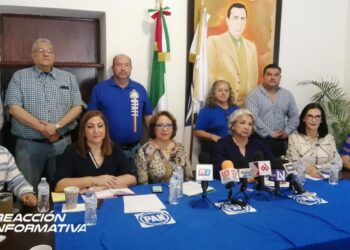 Piden a Gobernador no distribuir nuevos libros de texto en Sinaloa