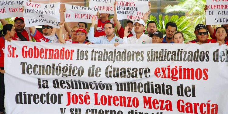 Maestros del Tecnológico de Guasave realizan paro laboral