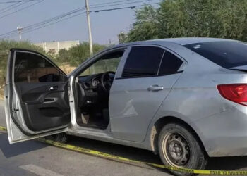 Hallan cuerpo dentro de cajuela de auto abandonado en García