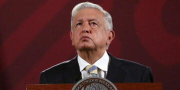 AMLO denunciará a juez que le ordenó abstenerse de hacer comentarios contra Xóchitl Gálvez
