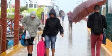 Tormenta Idalia causará lluvias y posibles trombas marinas en el Caribe mexicano