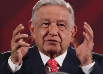 López Obrador insinúa que él sufre violencia política de género