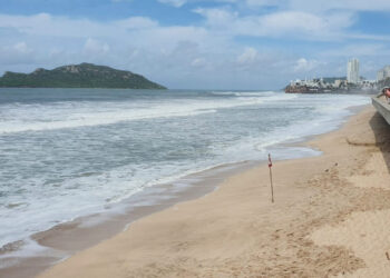 Continúa oleaje elevado en playas, por ello el cierre de actividades prevalece