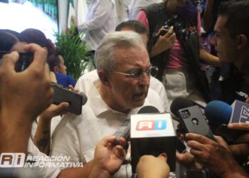 Hicieron lo correcto al cambiar el proyecto de reintegrar a Estrada Ferreiro a la alcaldía : Gobernador 
