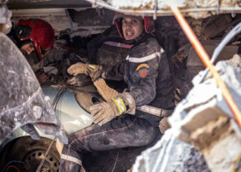 Mil 37 muertos deja el terremoto más poderoso en Marruecos