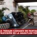 Vuelca tráiler cargado de pantallas de televisión en la Mazatlán-Tepic