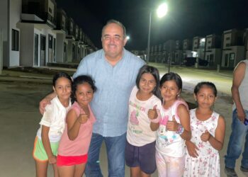 Memo Romero promueve solución a inundaciones en San Antonio