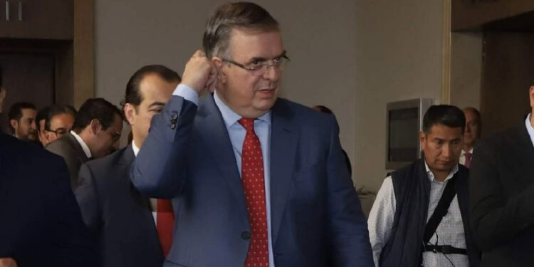 Ebrard encabeza ‘encerrona’ con su equipo previo a resultados de la encuesta de Morena