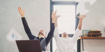 ¿Qué pasó con la jornada laboral de 40 horas y los 30 días de aguinaldo?