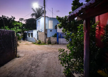 Se ilumina el Puente del Quelite con nuevas lámparas led