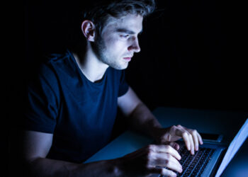 Detiene UNESA a sujeto indiciado en pornografía infantil