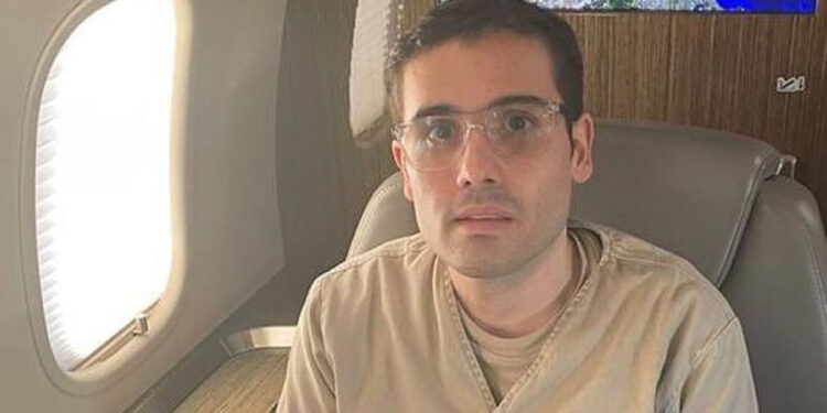 Revelan foto de Ovidio Guzmán previo a su primera audiencia ante tribunal de EE.UU.