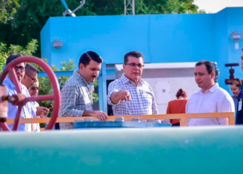 Edgar González supervisa modernización del Cárcamo Burócrata.