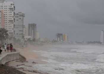 ¡A tomar precauciones! “Lidia” se intensifica y podría amenazar costas sinaloenses este domingo