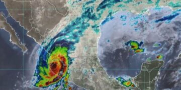 Huracán ‘Lidia’ baja a categoría 2 pero piden no subestimar las lluvias