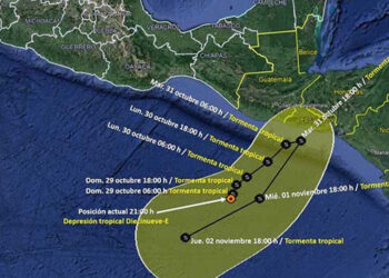 En ‘estrecha vigilancia’ depresión tropical Diecinueve-E al sur de Chiapas