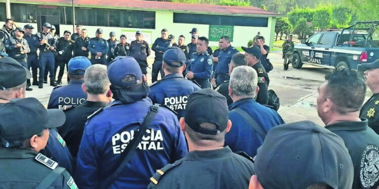 Liberan a 15 de 50 rehenes secuestrados por encapuchados en Altamirano, Chiapas