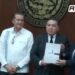 Inzunza Cázarez entrega ante el Congreso del Estado el segundo informe de gobierno de Rocha Moya