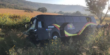 “Banda Móvil” sufre volcadura cerca de Guadalajara este martes