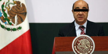 Juez niega prisión domiciliaria al exprocurador Jesús Murillo Karam