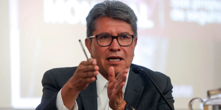 Ricardo Monreal se reincorpora al Senado de la República
