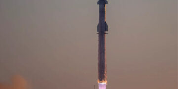 Cohete Starship de SpaceX despega con éxito, pero vuelve a explotar