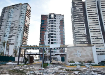 México emite primeros apoyos económicos y fiscales a afectados por ‘Otis’ en Guerrero