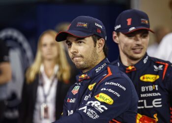 #VIDEO | Checo Pérez tras la penalización que le costó el podio: Los comisarios no saben lo que pasa dentro del auto