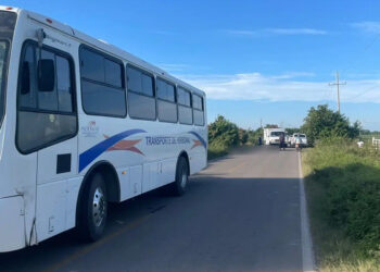 Motociclista adulto mayor muere al ser arrollado por un autobús cerca de El Walamo