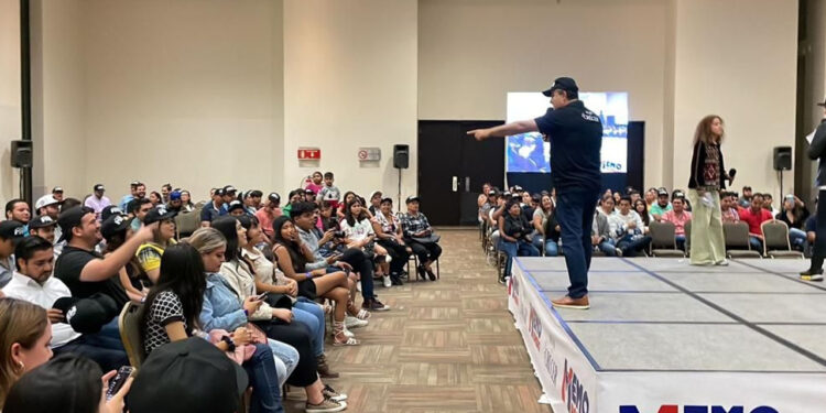 No tengan miedo, luchen por sus sueños: Memo Romero