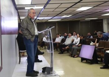 Asegura Rocha Moya que no hubo acarreos en su segundo informe en Palacio de Gobierno