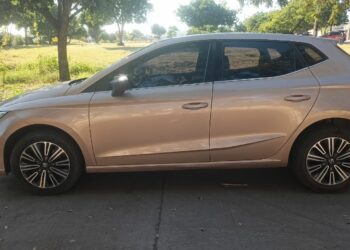 Recupera Policía de Investigación auto robado en Jalisco en calles de Culiacán