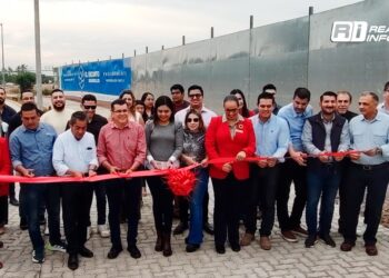 Inauguran tercer carril de la Avenida Atlántico en Mazatlán
