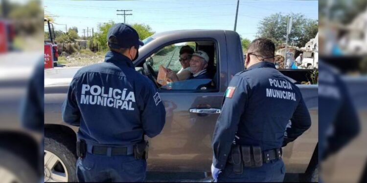 Alcalde de Mazatlán agarra “infraginti” a policías en retén ilegal