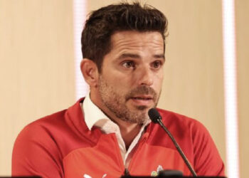 El mesías de Gago y de Chivas está en Grecia