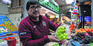 Para el brindis, sube el precio de uvas