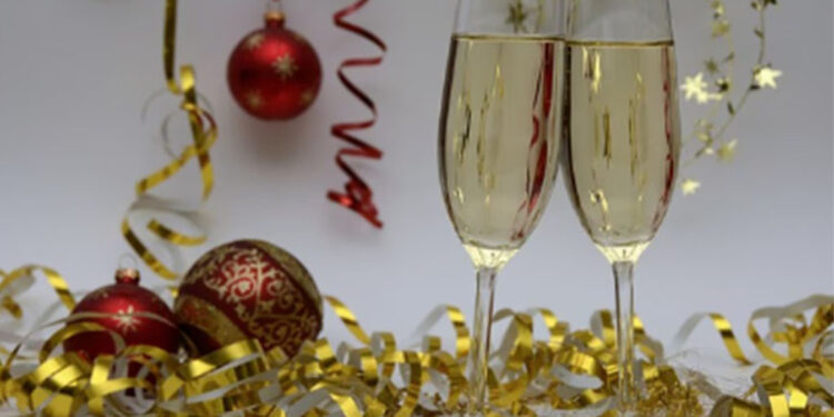 Año Nuevo 2024: ¿Qué significa regalar un borrego y otros rituales de fin de año?