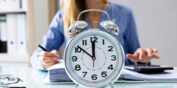 Confirman FECHA para aprobar reducción de HORARIO de trabajo en el 2024