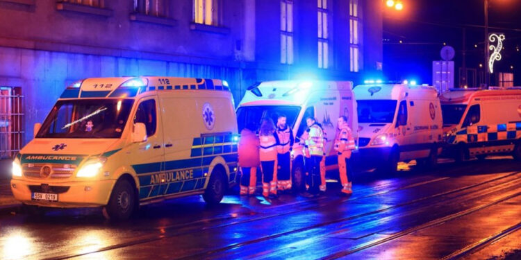 Hay 15 muertos y 24 heridos por el tiroteo en la Universidad Carolina de Praga