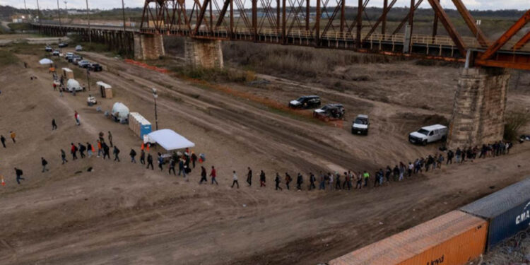 EU reabre dos cruces ferroviarios entre Texas y México