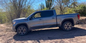 Recupera Policía de Investigación una camioneta Sierra 2022 en Badiraguato