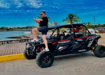 Muere el influencer “Heyqueondasebaas” al volcar con un RZR, en Sinaloa