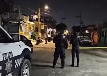 Adulto mayor dispara y mata a joven vecino por estacionarse en su entrada en Veracruz