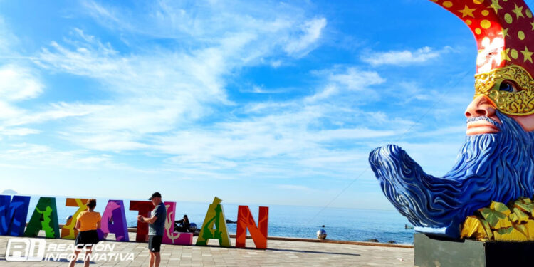 Bajas temperaturas se prevén hoy martes en Mazatlán por frente frío 27