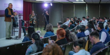 No somos banco para estarle prestando a la UAS: Rocha